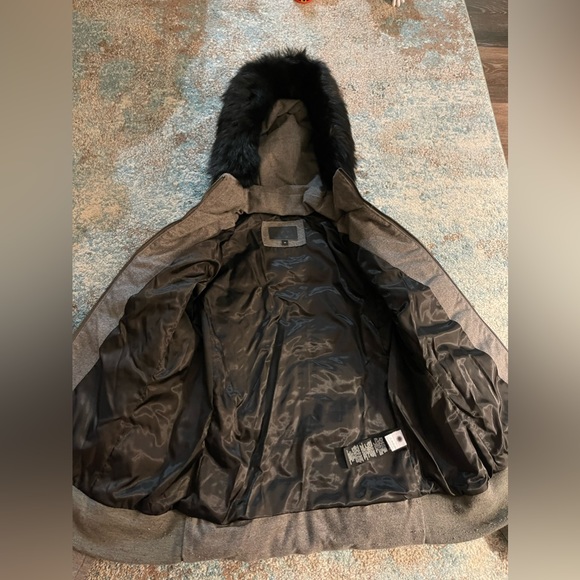 UGG winter puffer grey Jacket with Fur - Picture 4 of 5